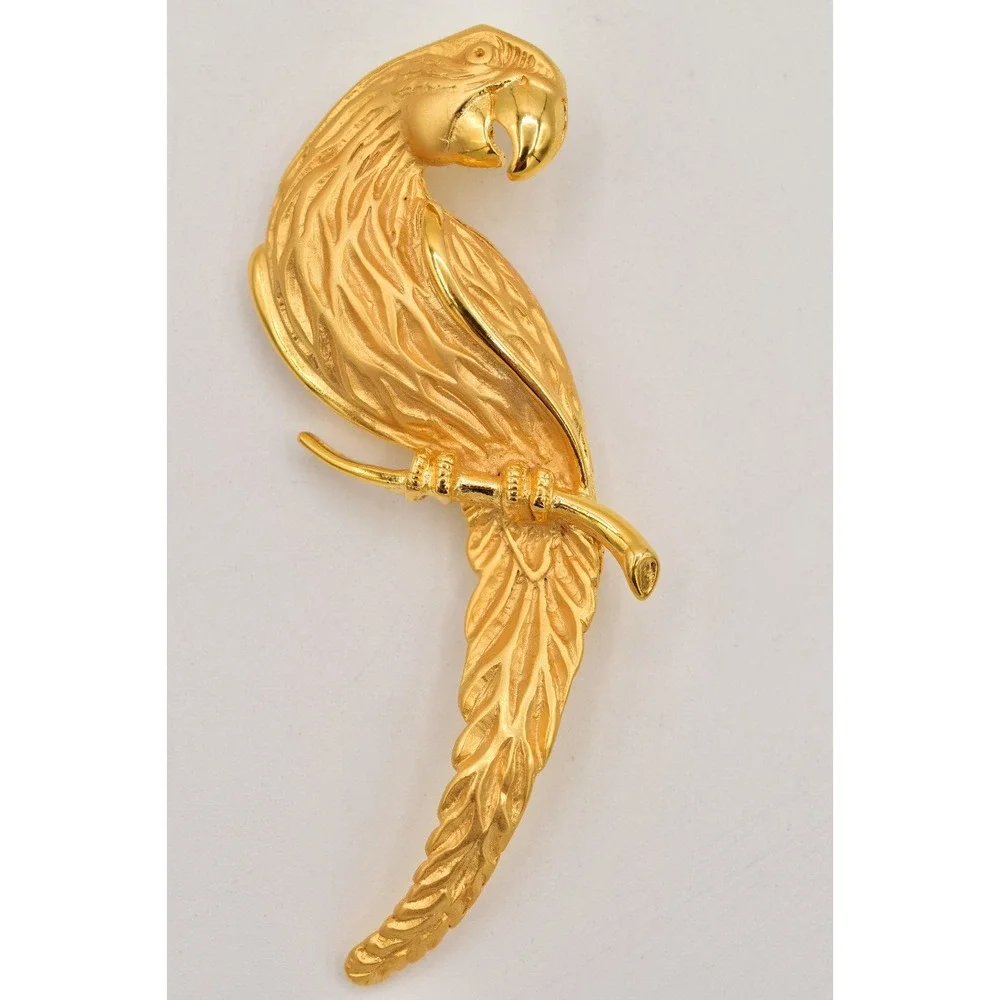 JJ Vintage Parrot Bird Pin Brooch Brushed Gold Chunky Signed NOS 1980s BinBK